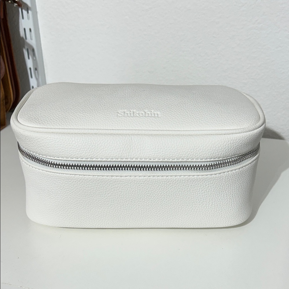 NWOT Shikohin travel case